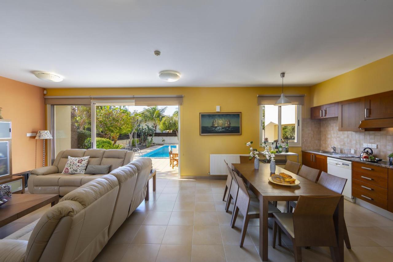 Larnaca Villa Anthea 12 ภายนอก รูปภาพ